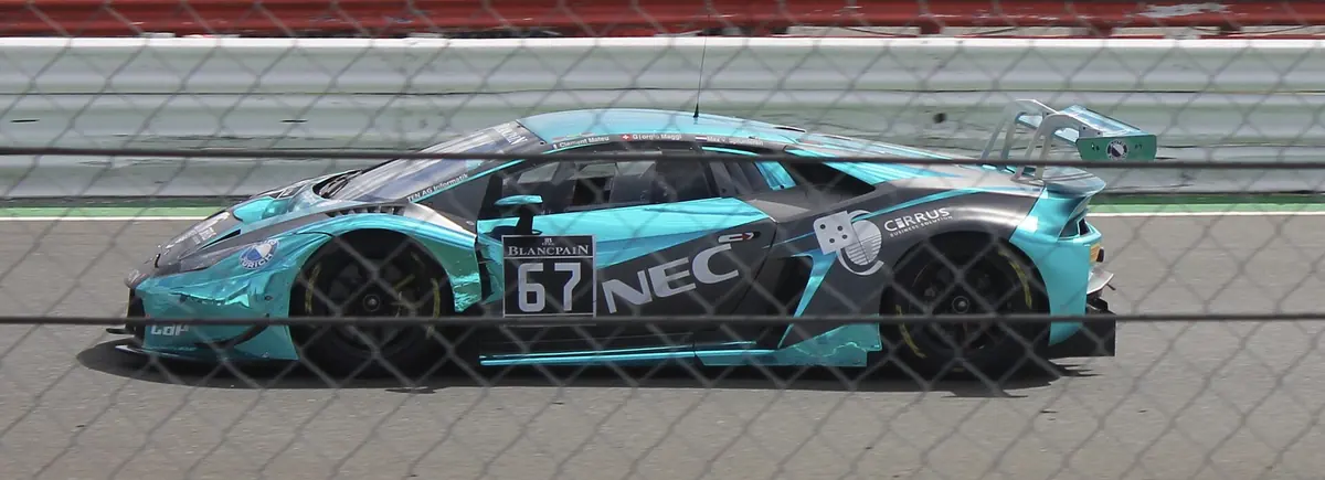 람보르기니 우라칸 GT3 실제 차량 사진